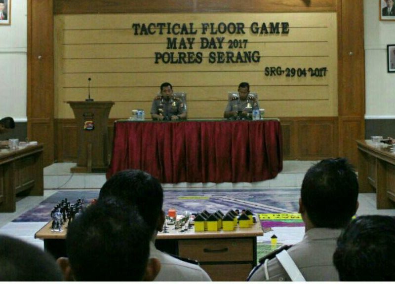 Hadapi May Day, Polres Serang Gelar Tactical Floor Game (TFG)