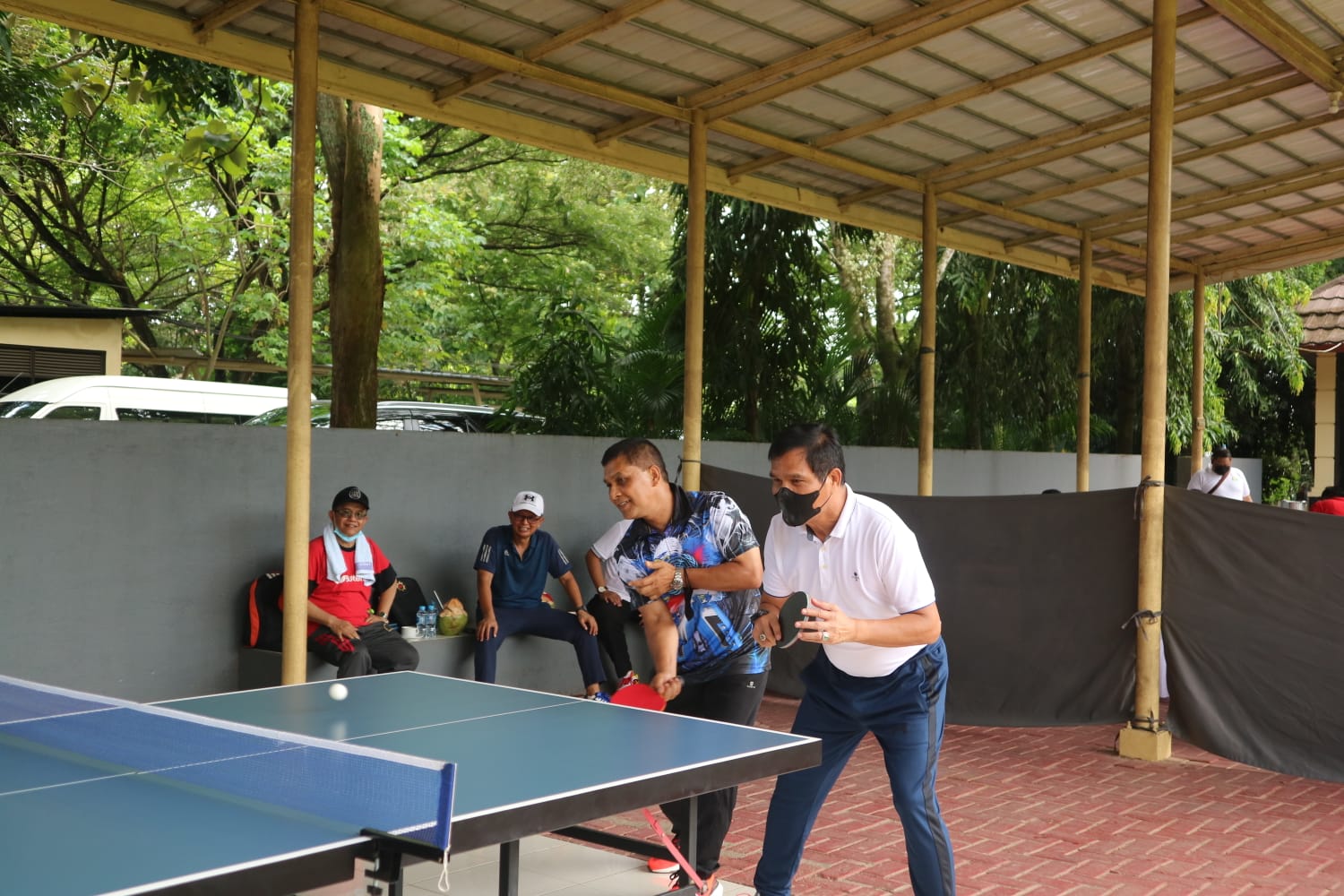Kapolda Banten Olahraga Pagi Bersama Danrem 064/MY dan Kepala Pengadilan Tinggi Banten