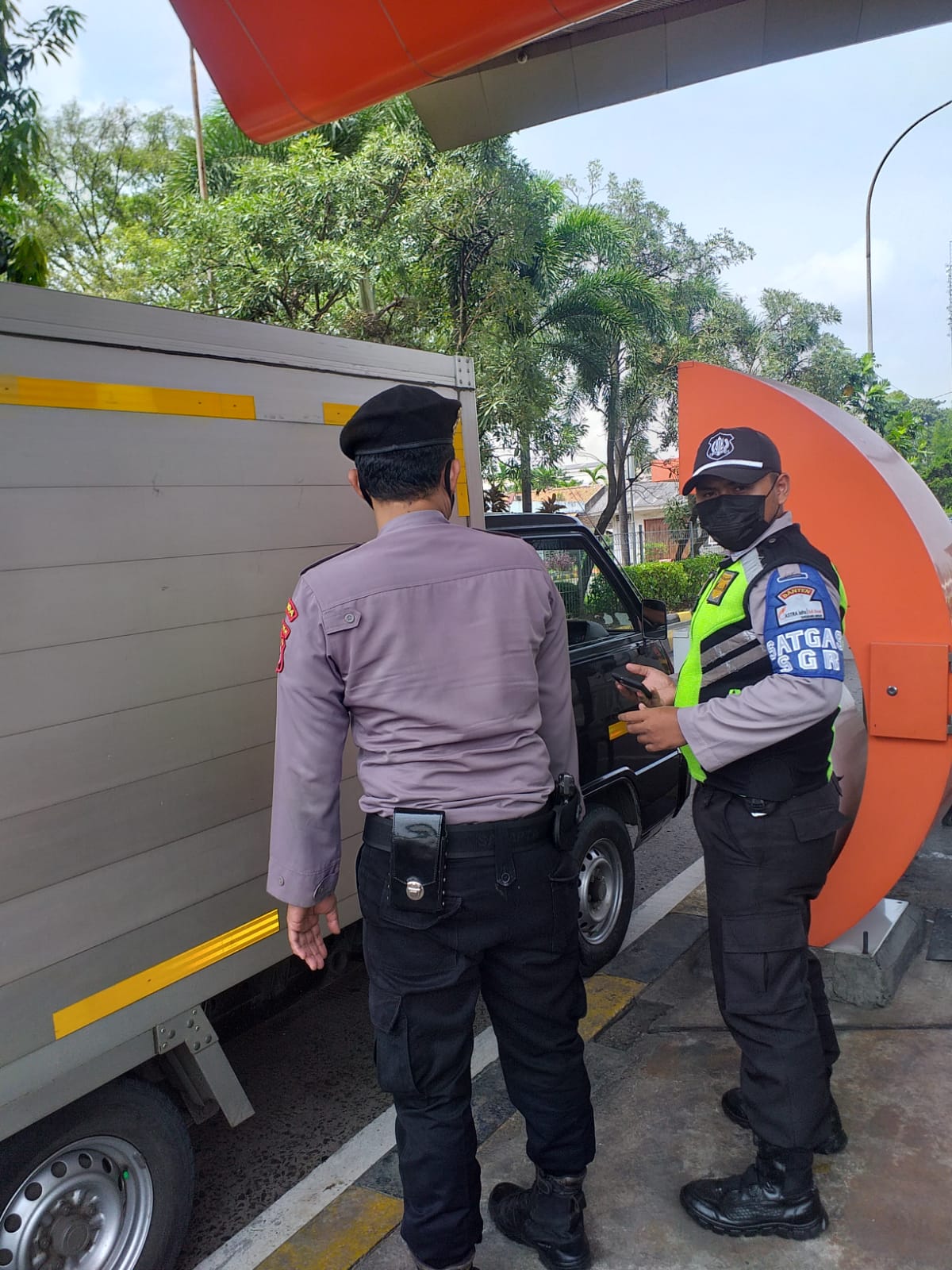 Berikan Himbauan Ditpamobvit Polda Banten Patroli Di Jalan Tol