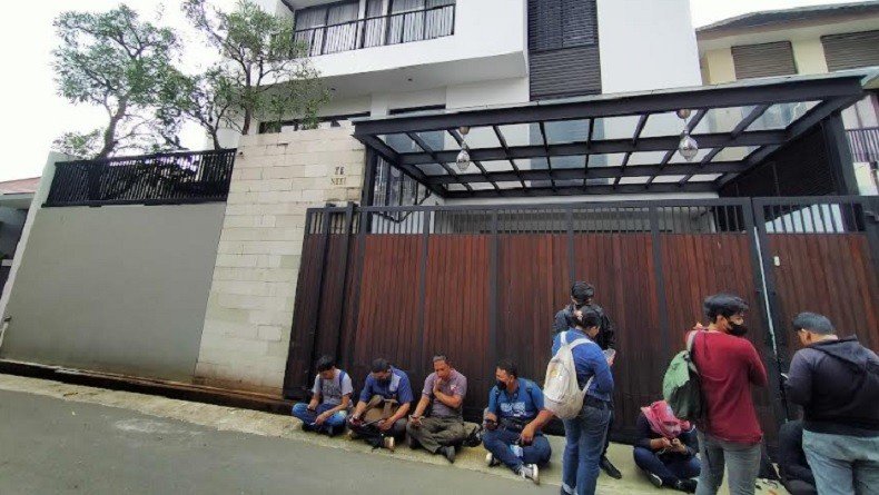 Setelah Tak Datang Beberapa Kali Panggilan Pemeriksaan, Polisi Geledah Rumah Nikita Mirzani